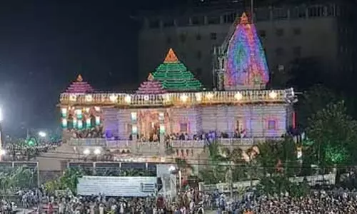 सूरत में मां उमिया की हुई भव्य महाआरती, सेना ने नाम समर्पित रहा आयोजन सूरत में मां उमिया की हुई भव्य महाआरती, सेना ने नाम समर्पित रहा आयोजन