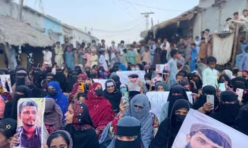 पाकिस्तानी सेना ने बलूचिस्तान में बढ़ती कार्रवाई के तहत चार नागरिकों का अपहरण किया