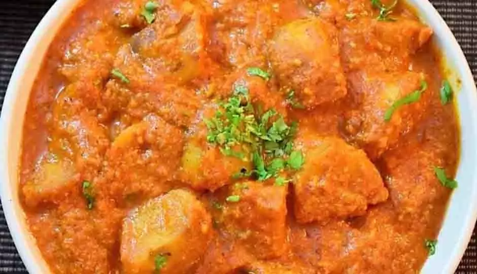 Banarasi Dum Aloo:नई और अलग डिश सबके मुंह से निकलेगी सिर्फ तारीफ Banarasi Dum Aloo:नई और अलग डिश सबके मुंह से निकलेगी सिर्फ तारीफ