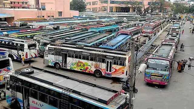 कर्नाटक राज्य निजी बस मालिक संघ ने शक्ति योजना को घाटे का कारण बताया कर्नाटक राज्य निजी बस मालिक संघ ने शक्ति योजना को घाटे का कारण बताया