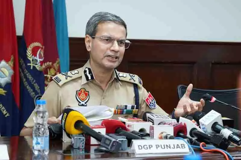 Punjab DGP: स्टाफ की कमी दूर करने के लिए 3,400 कांस्टेबलों की भर्ती की जाएगी Punjab DGP: स्टाफ की कमी दूर करने के लिए 3,400 कांस्टेबलों की भर्ती की जाएगी