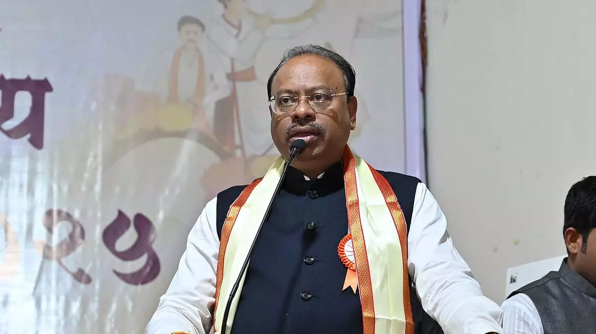 Maharashtra : मंत्री ने खरीफ फसल सर्वेक्षण की समय सीमा एक महीने बढ़ाई Maharashtra : मंत्री ने खरीफ फसल सर्वेक्षण की समय सीमा एक महीने बढ़ाई