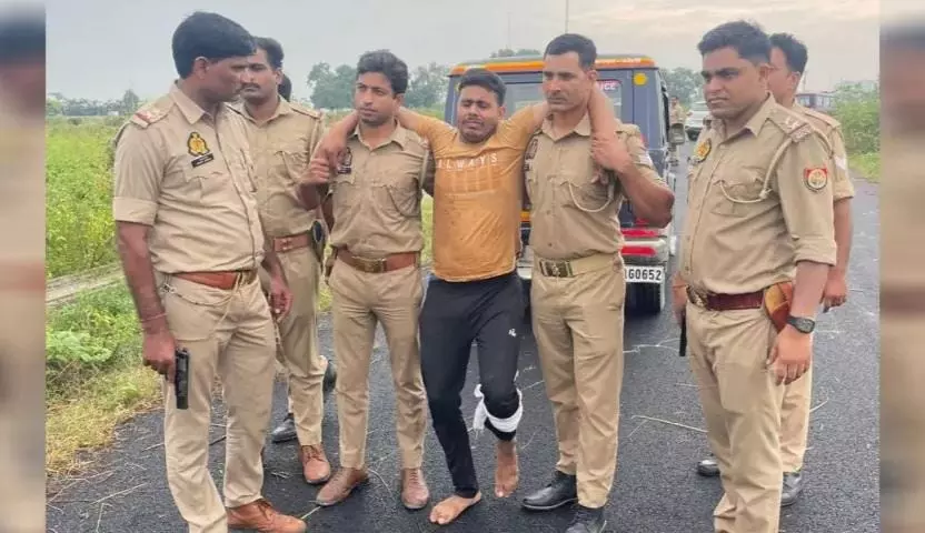 Bareilly: पुलिस पर हमला करने वाला गैंगस्टर मुठभेड़ में अरेस्ट, 18 गिरफ्तार Bareilly: पुलिस पर हमला करने वाला गैंगस्टर मुठभेड़ में अरेस्ट, 18 गिरफ्तार