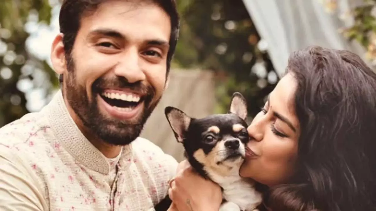 Avika Gor और मिलिंद चंदवानी के बीच उम्र का अंतर क्या है? Avika Gor और मिलिंद चंदवानी के बीच उम्र का अंतर क्या है?