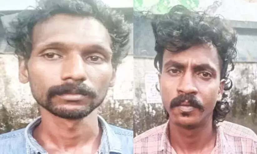 Kerala : चार किलो गांजा के साथ दो गिरफ्तार Kerala : चार किलो गांजा के साथ दो गिरफ्तार