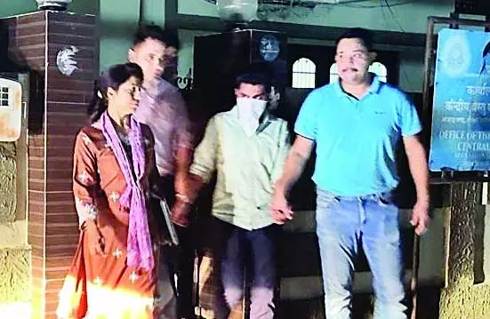 50 हजार रिश्वत लेते धरा जीएसटी इंस्पेक्टर, कारोबारी से पैसे मांगना पड़ा महंगा 50 हजार रिश्वत लेते धरा जीएसटी इंस्पेक्टर, कारोबारी से पैसे मांगना पड़ा महंगा