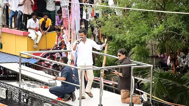 विजय अभियान दो सप्ताह के लिए स्थगित: Thaweka विजय अभियान दो सप्ताह के लिए स्थगित: Thaweka