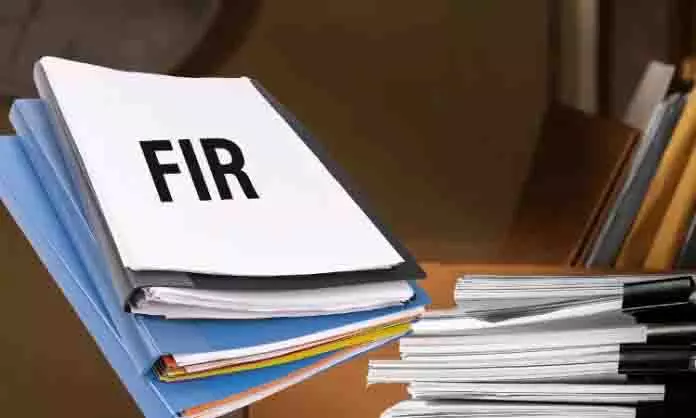 पूर्व मेयर समेत 9 अन्य के खिलाफ FIR दर्ज पूर्व मेयर समेत 9 अन्य के खिलाफ FIR दर्ज