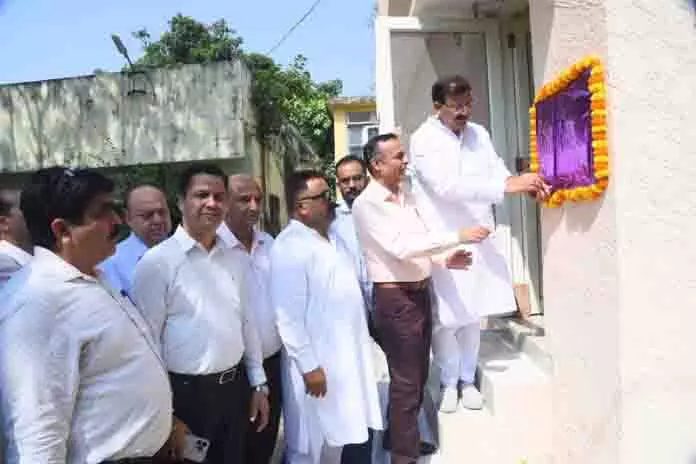 अरविंद गुप्ता ने AVIS कार्यालय भवन का उद्घाटन किया अरविंद गुप्ता ने AVIS कार्यालय भवन का उद्घाटन किया