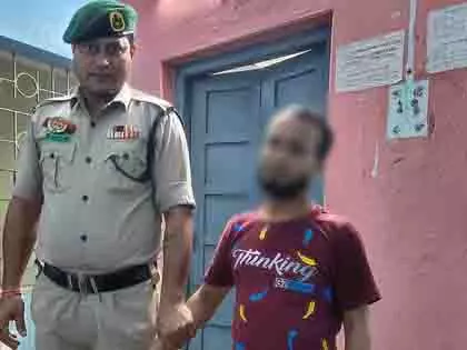 Tripura jail break: एक कैदी गिरफ्तार, पांच की तलाश जारी Tripura jail break: एक कैदी गिरफ्तार, पांच की तलाश जारी