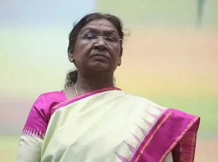 विजयादशमी की पूर्व संध्या पर राष्ट्रपति द्रौपदी मुर्मू ने देशवासियों को दी शुभकामनाएं विजयादशमी की पूर्व संध्या पर राष्ट्रपति द्रौपदी मुर्मू ने देशवासियों को दी शुभकामनाएं