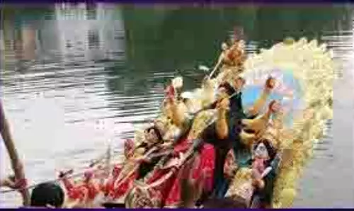 Maa Durga Visarjan 2025: नवरात्रि पूर्ण होने पर कब है विसर्जन, जानें शुभ मुहूर्त और विधि
