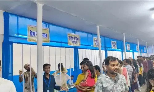 मेंटल होने की वजह को झांकी के रूप में दिखाया गया दुर्गा पंडाल में, युवाओं को सकारात्मक संदेश मेंटल होने की वजह को झांकी के रूप में दिखाया गया दुर्गा पंडाल में, युवाओं को सकारात्मक संदेश