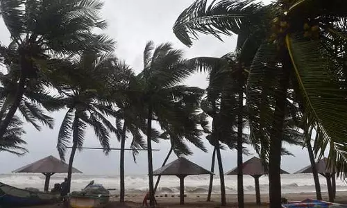 Tamil Nadu: आज बंगाल की खाड़ी में एक तूफान बन रहा है Tamil Nadu: आज बंगाल की खाड़ी में एक तूफान बन रहा है