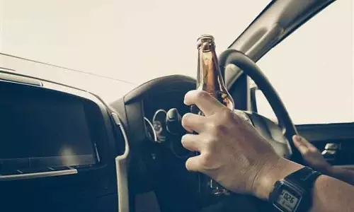 शराब पीकर गाड़ी चलाने वालों के लाइसेंस निलंबित करें: Gurugram DC शराब पीकर गाड़ी चलाने वालों के लाइसेंस निलंबित करें: Gurugram DC