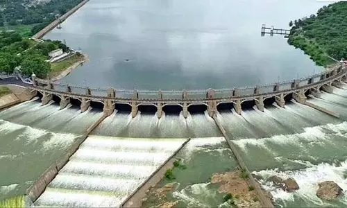 मेट्टूर बांध जल प्रवाह: आज की स्थिति मेट्टूर बांध जल प्रवाह: आज की स्थिति