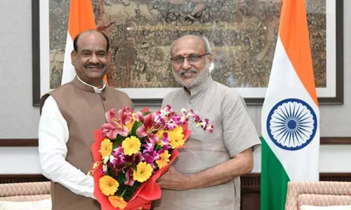 दिल्ली : लोकसभा अध्यक्ष ओम बिरला ने की उपराष्ट्रपति सीपी राधाकृष्णन से मुलाकात दिल्ली : लोकसभा अध्यक्ष ओम बिरला ने की उपराष्ट्रपति सीपी राधाकृष्णन से मुलाकात