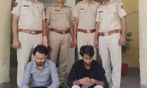 Sriganganagar में साइबर धोखाधड़ी रैकेट का भंडाफोड़, 2 गिरफ्तार Sriganganagar में साइबर धोखाधड़ी रैकेट का भंडाफोड़, 2 गिरफ्तार