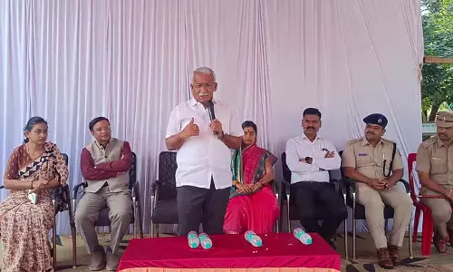 अवैध गतिविधियों पर रोक लगाएं: Minister Thimmapura अवैध गतिविधियों पर रोक लगाएं: Minister Thimmapura