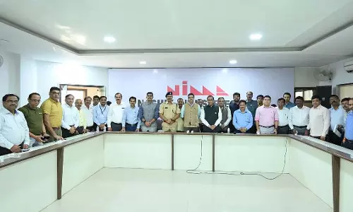 Nashik : कलेक्टर ने उद्योगों को निवेश के लिए एकल खिड़की मंजूरी और प्रशासनिक सहायता का आश्वासन दिया