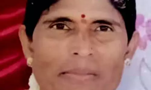 Kikkeri: सांप के डसने से किसान महिला की मौत Kikkeri: सांप के डसने से किसान महिला की मौत