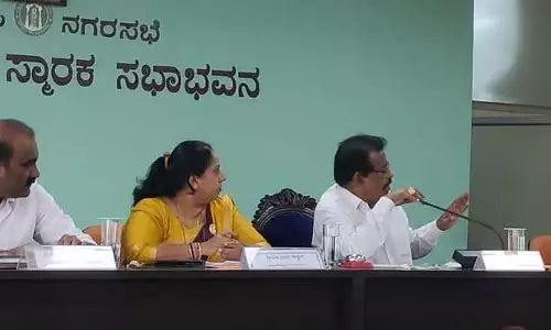 उडुपी नगर परिषद: शहर की सड़कों पर गड्ढे बंद करने की मांग