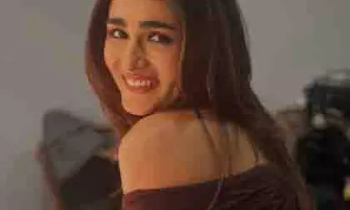 Shalini Pandey ने कैमरे के सामने अपनी सहजता का फसाना सुनाया