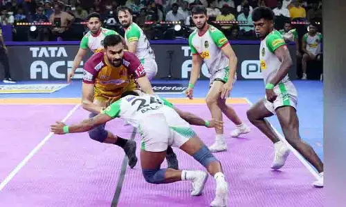 Pro Kabaddi लीग में पटना पाइरेट्स के खिलाफ तेलुगु टाइटंस की आसान जीत Pro Kabaddi लीग में पटना पाइरेट्स के खिलाफ तेलुगु टाइटंस की आसान जीत