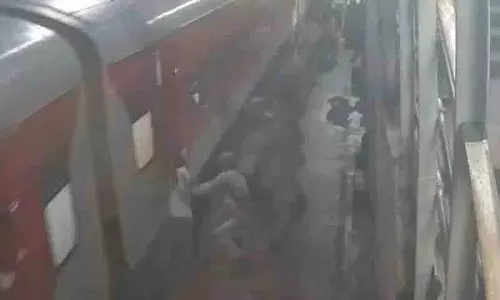 RPF कांस्टेबल के वीरतापूर्ण कार्य से सिकंदराबाद रेलवे स्टेशन पर हादसा टला