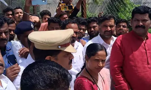 लड़के को खोजने का अभियान जारी: मंत्री थंगाडगी ने दौरा किया और निरीक्षण किया लड़के को खोजने का अभियान जारी: मंत्री थंगाडगी ने दौरा किया और निरीक्षण किया