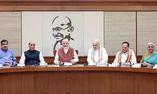 Delhi : केंद्रीय कर्मचारियों के लिए महंगाई भत्ते में 3% की बढ़ोतरी Delhi : केंद्रीय कर्मचारियों के लिए महंगाई भत्ते में 3% की बढ़ोतरी