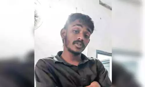 Kerala : मंदिर के आभूषण चुराने के आरोप में शांतिकरण गिरफ्तार Kerala : मंदिर के आभूषण चुराने के आरोप में शांतिकरण गिरफ्तार