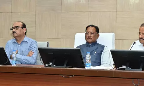 विभागीय सचिवों और विभागाध्यक्षों की मैराथन बैठक ले रहे CM विष्णुदेव साय