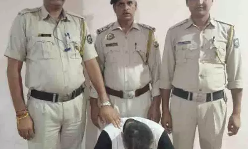 Kullu पुलिस ने फर्जी बम ईमेल मामले का पर्दाफाश किया, संदिग्ध गिरफ्तार Kullu पुलिस ने फर्जी बम ईमेल मामले का पर्दाफाश किया, संदिग्ध गिरफ्तार