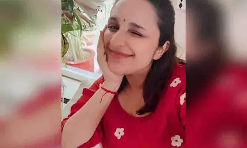 Parineeti Chopra: नवरात्रि पोस्ट में गर्भावस्था की चमक बिखेरी Parineeti Chopra: नवरात्रि पोस्ट में गर्भावस्था की चमक बिखेरी