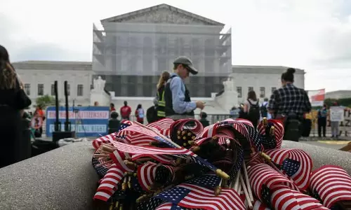 US सरकार का बंद होना: भारतीय वीज़ा, पासपोर्ट और दूतावास में देरी पर प्रभाव
