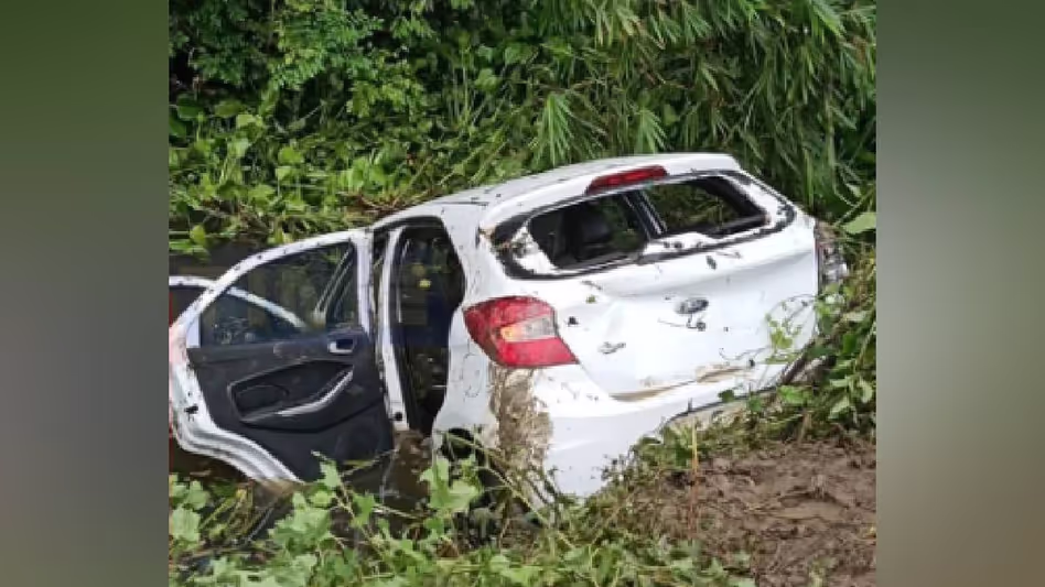 Assam : डिब्रूगढ़ के चेचा मैदाम के पास भीषण सड़क हादसे में तीन लोगों की मौत