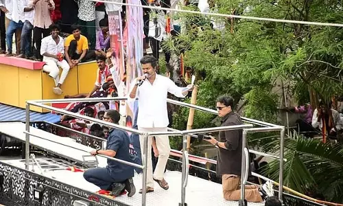 विजय अभियान दो सप्ताह के लिए स्थगित: Thaweka विजय अभियान दो सप्ताह के लिए स्थगित: Thaweka