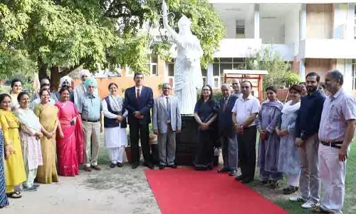 Chandigarh: ‘लेडी जस्टिस’ की प्रतिमा का अनावरण Chandigarh: ‘लेडी जस्टिस’ की प्रतिमा का अनावरण
