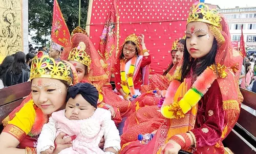 Sikkim :  पहाड़ों में दशईं का आगाज, फूलपाती रैली के साथ