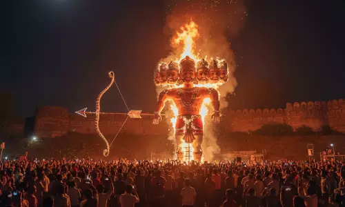 विजयादशमी पर्व पर रावण दहन की तैयारियां पूरी, यातायात और पार्किंग व्यवस्था तय विजयादशमी पर्व पर रावण दहन की तैयारियां पूरी, यातायात और पार्किंग व्यवस्था तय