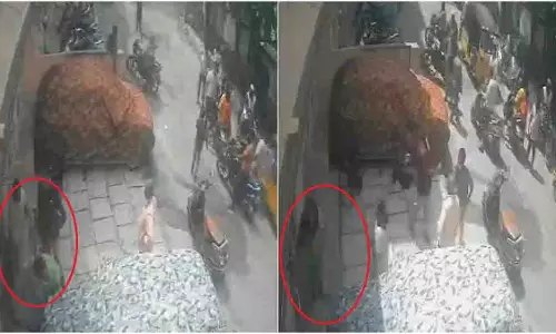 Hyderabad: बुज़ुर्ग महिला पर हमला, कांस्टेबल के परिवार पर गंभीर आरोप Hyderabad: बुज़ुर्ग महिला पर हमला, कांस्टेबल के परिवार पर गंभीर आरोप