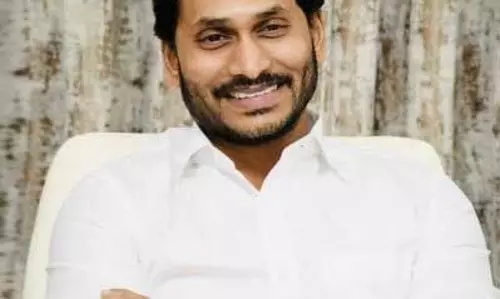 कर्नाटक द्वारा अलमट्टी बांध की ऊंचाई बढ़ाने पर चंद्रबाबू नायडू की चुप्पी पर जगन ने की आलोचना