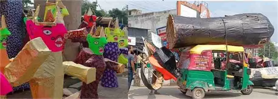 Haryana: मरम्मत के बाद रावण दशहरा मैदान पहुंचने लगा Haryana: मरम्मत के बाद रावण दशहरा मैदान पहुंचने लगा
