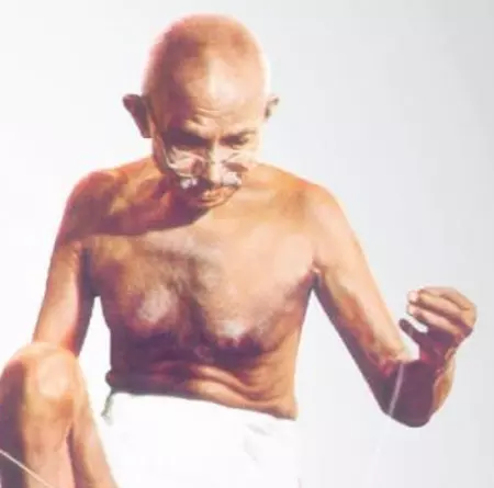 गांधी-शास्त्री के आदर्शों पर चलकर आत्मनिर्भर भारत का सपना होगा साकार, पीएम मोदी ने किया नमन गांधी-शास्त्री के आदर्शों पर चलकर आत्मनिर्भर भारत का सपना होगा साकार, पीएम मोदी ने किया नमन