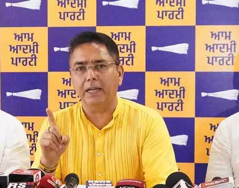 केंद्र का पंजाब विरोधी चेहरा उजागर: Aman Arora केंद्र का पंजाब विरोधी चेहरा उजागर: Aman Arora