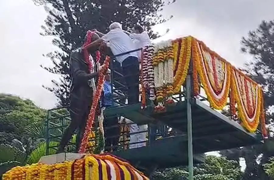 Gandhi Jayanti: बैंगलोर सेंट्रल नगर निगम द्वारा गांधी जयंती मनाई गई Gandhi Jayanti: बैंगलोर सेंट्रल नगर निगम द्वारा गांधी जयंती मनाई गई