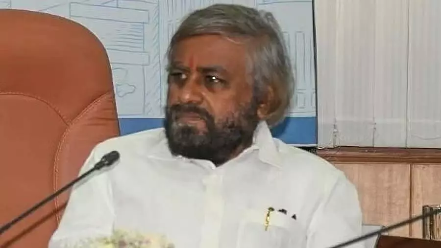 Karnataka : वन मंत्री ईश्वर खंड्रे ने वन्यजीवों की मौत पर दुख जताया Karnataka : वन मंत्री ईश्वर खंड्रे ने वन्यजीवों की मौत पर दुख जताया