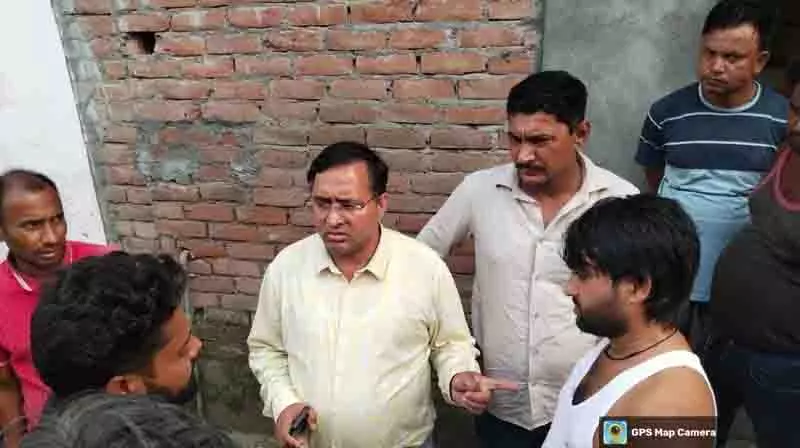 Yamunanagar में अवैध मछली बाजार हटाया गया Yamunanagar में अवैध मछली बाजार हटाया गया