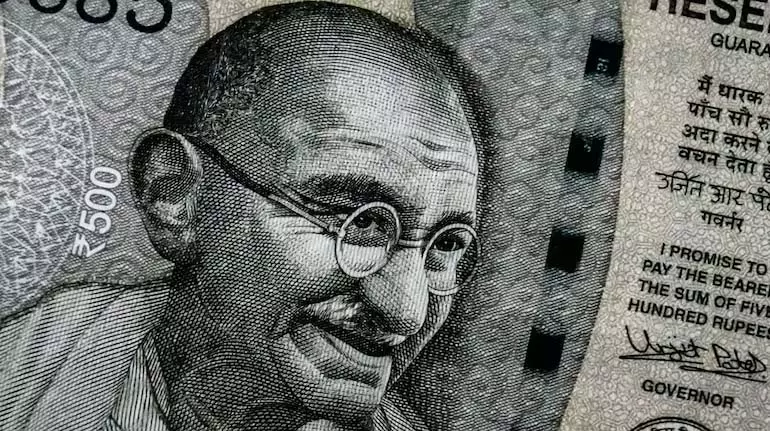 नियामक परिवर्तनों ने मुख्य मौद्रिक नीति को प्रभावित किया नियामक परिवर्तनों ने मुख्य मौद्रिक नीति को प्रभावित किया
